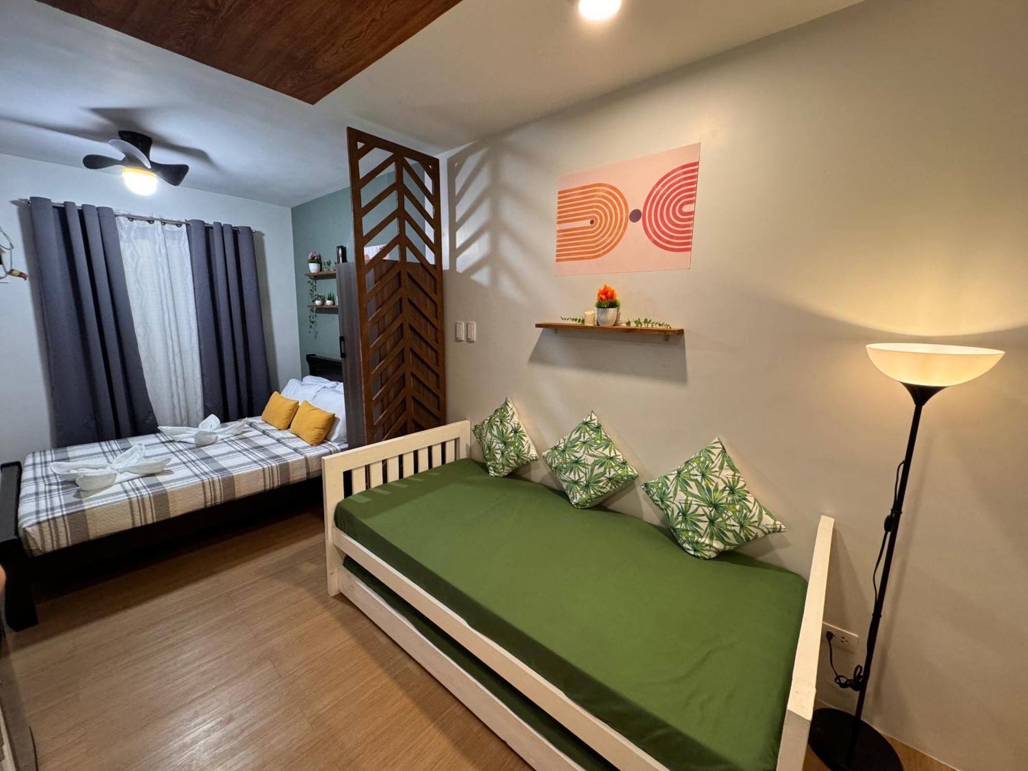 Cozyvilla At Pine Suites Tagaytay 2Br Or Studio With Free Parking 2Br In Basement Parking And Studio In Offsite Parking Tagaytay City Exteriör bild
