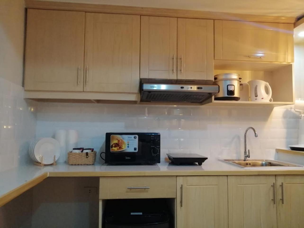 Cozyvilla At Pine Suites Tagaytay 2Br Or Studio With Free Parking 2Br In Basement Parking And Studio In Offsite Parking Tagaytay City Exteriör bild